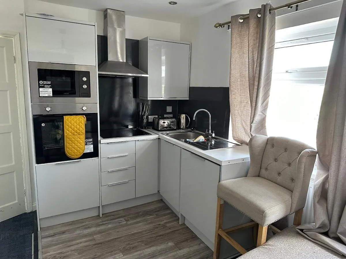 House Of Peace Apartment Erith 0*,  United Kingdom